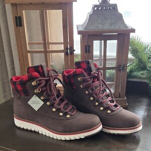 Nwt waterproof Cole Haan boots